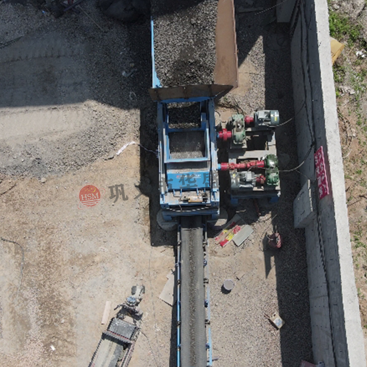 柔性破碎篩分設備廠家 瀝青銑刨料破碎機 雙齒輥破碎機 廢舊路面破碎機 柔性破碎篩分設備廠家 瀝青銑刨料破碎機 雙齒輥破碎機 廢舊路面破碎機 }