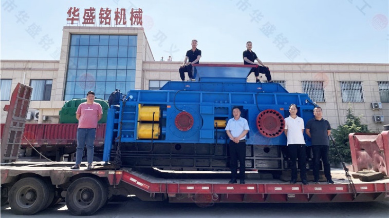 對(duì)輥移動(dòng)制砂機(jī) 對(duì)輥移動(dòng)制砂機(jī)